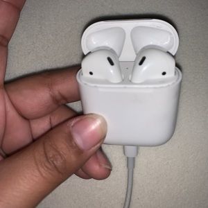 Air pods (1st gen)